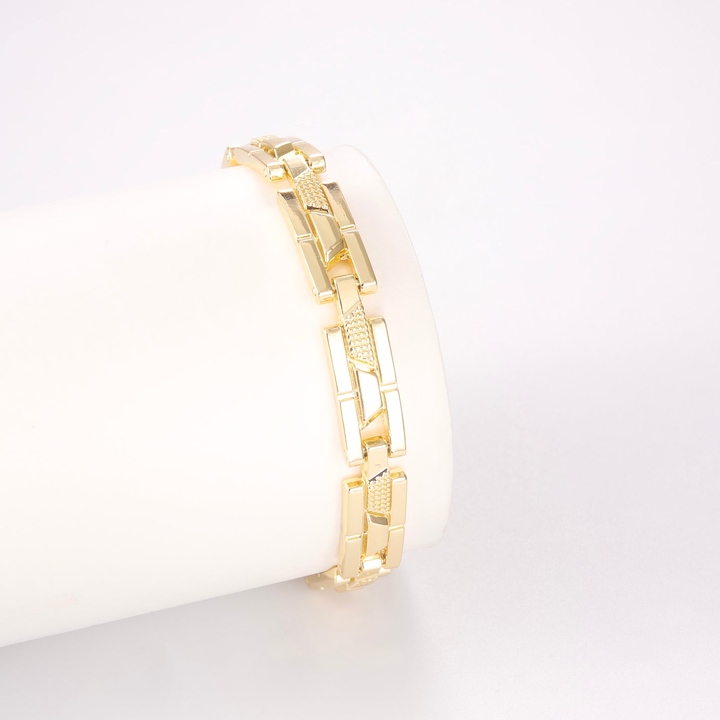 PinkFancy Jewelry 14K Gold-plated copper cubic zirconia setting  openwork carved maze design wholesale bracelet